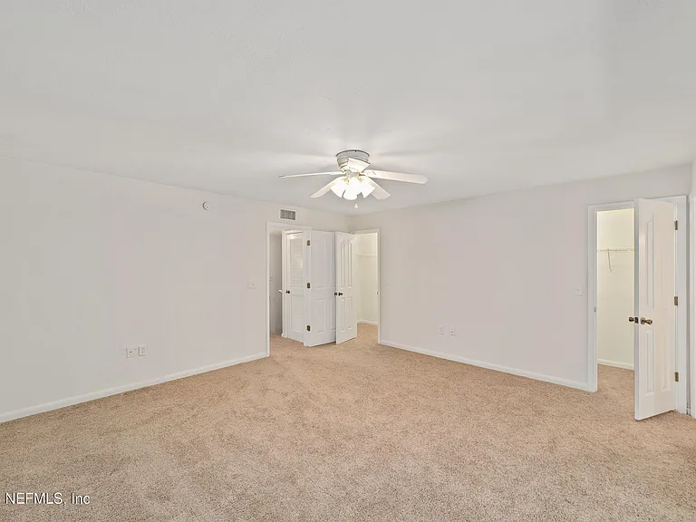 501 SW 75th St #H6 — Photo 26