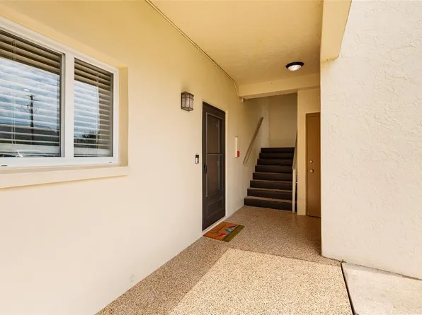 4595 CHANCELLOR STREET NE #114, ST PETERSBURG, FL 33703