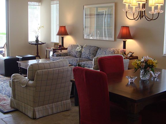 Living room w/beach view