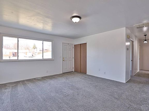 5th image of 10988 Newmarket Dr