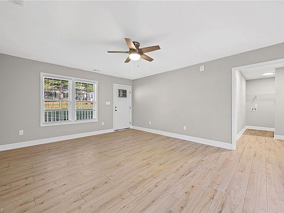 4th image of 4311 Mineral Ave