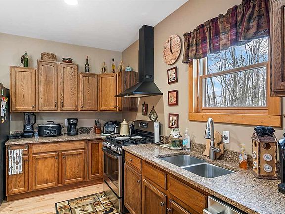 2nd image of 8373 S Ayr Rd