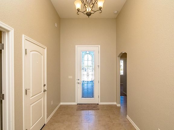 4th image of 3324 Jamaica Blvd S