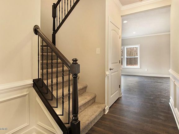 2nd image of 18670 Leonard Ct