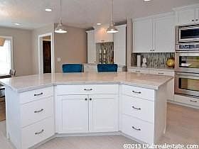 4th image of 2393 E Beacon Dr