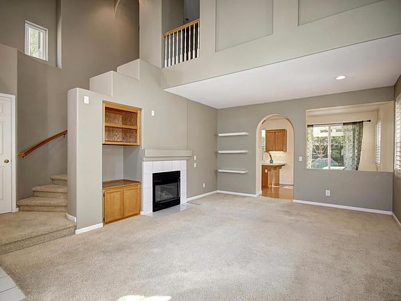 4th image of 2830 Belle Fleur Way