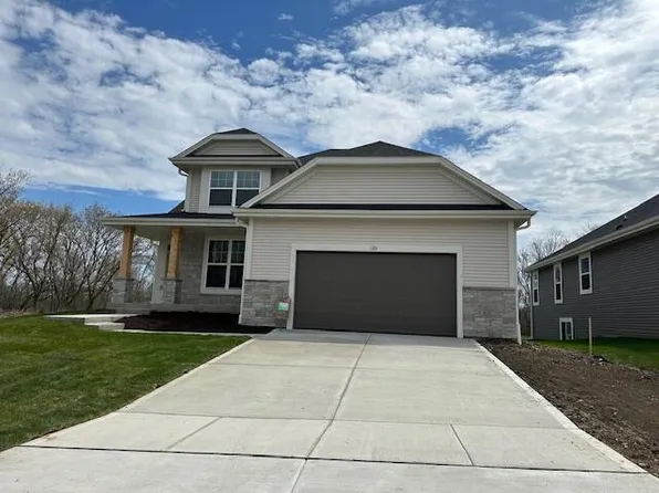 1000 Waterstone COURT, Pewaukee, WI 53072