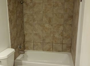 9511 W 78th St, Overland Park, KS 66204