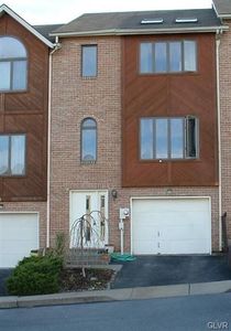 112 Cornerstone Pl, Whitehall, PA, 18052
