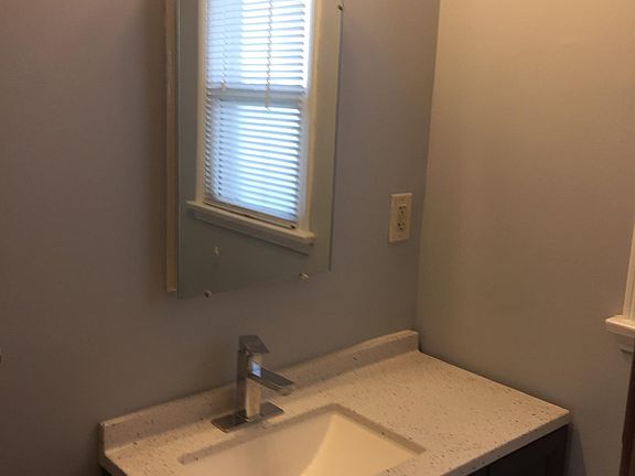 Bathroom vanity