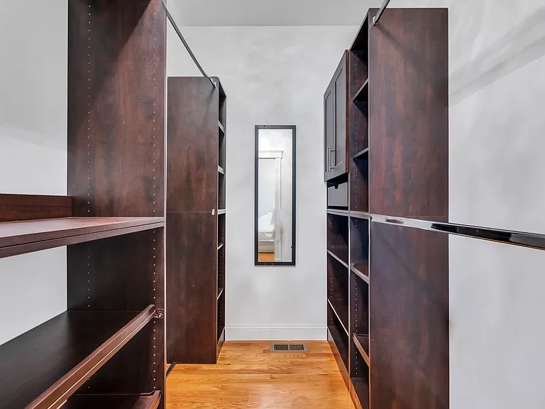 1110 N Sea Rd — Photo 33