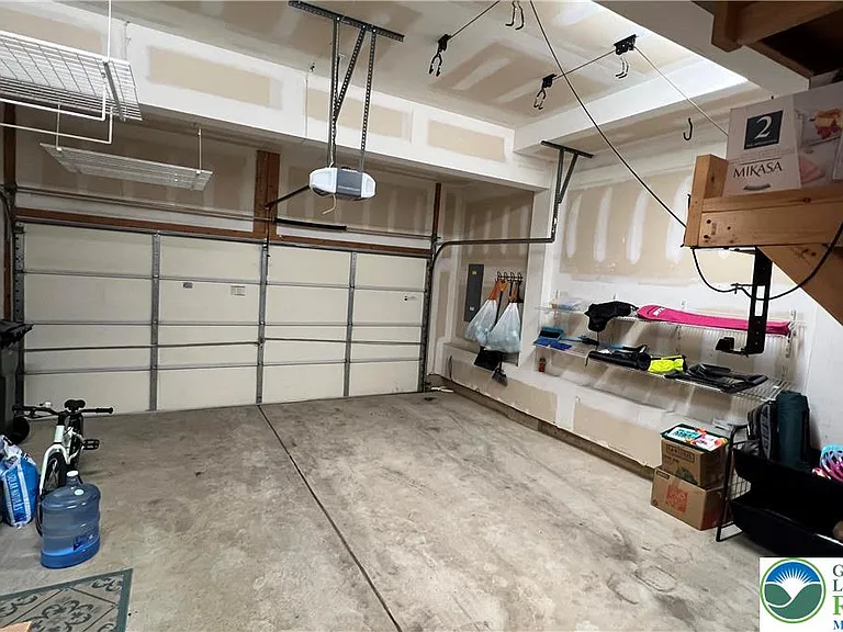 8536 Mayfair Ct — Photo 11