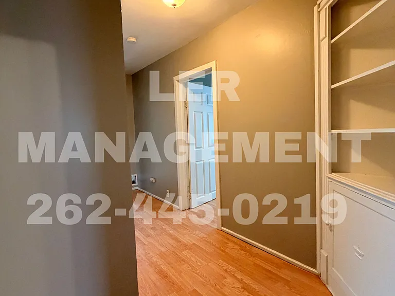 1623 Maple St — Photo 7