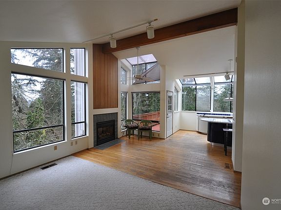 4th image of 3210 175th Ct NE
