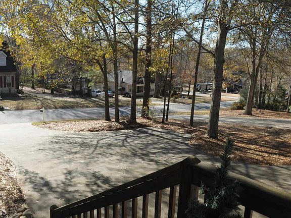 3rd image of 76 Piedmont Dr