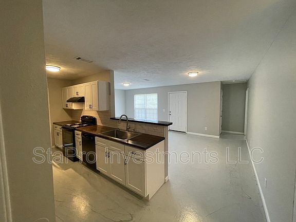 2nd image of 106 Village Pl