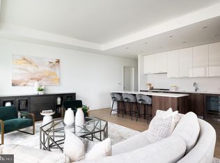 1650 Silver Hill Dr #1302, McLean, VA 22102