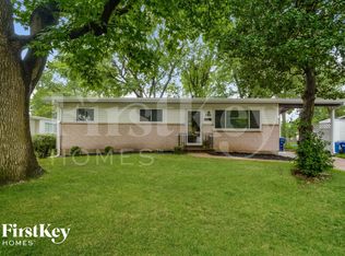 400 Humes Ln, Florissant, MO 63031