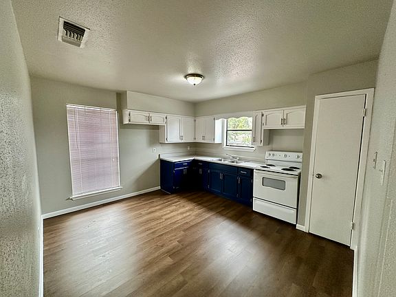 4th image of 1519 Valencia APT 6