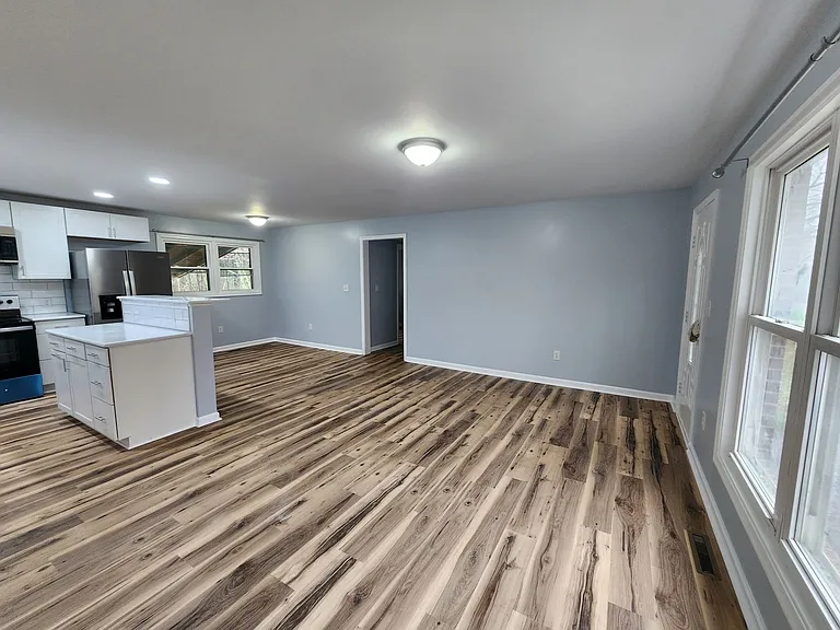 203 Inman Rd — Photo 16