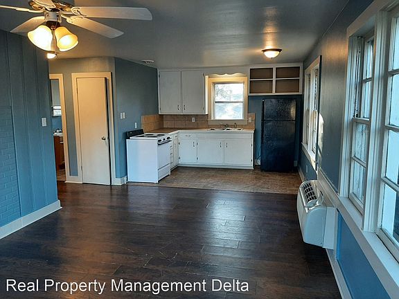 5th image of 609 N Oak St APT B