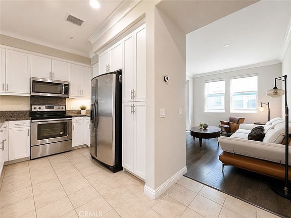 4th image of 5784 Spring St