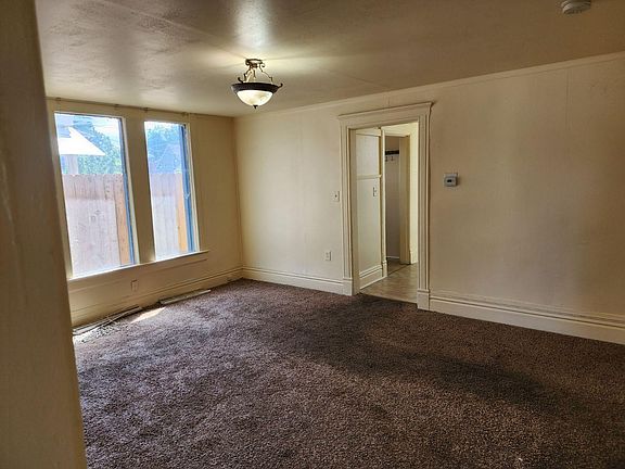 2nd image of 1923 W Boone Ave #1