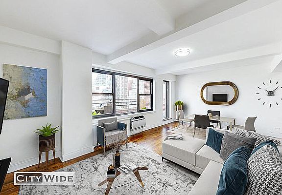 3rd image of 157 E 57th St APT 17A