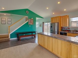 295 NW 28th St, Redmond, OR 97756