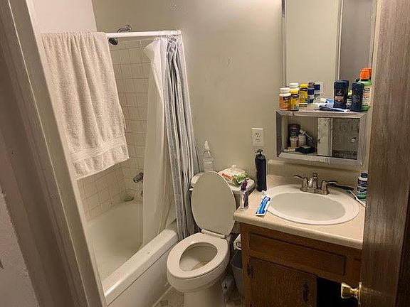4th image of 1033 N Downing St #104