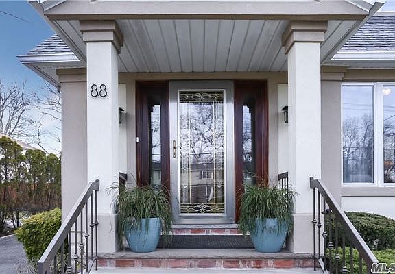 3rd image of 88 Hempstead Ave