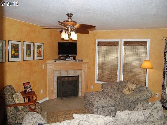 5th image of 5700 NE 82nd Ave Unit B7