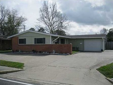 1st image of 628 Creswell Ln