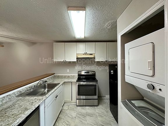 2nd image of 201 Sunn Aire Ct APT A