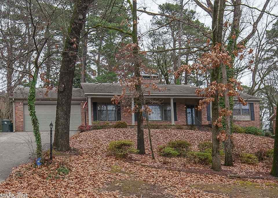 1st image of 3 Van Lee Dr