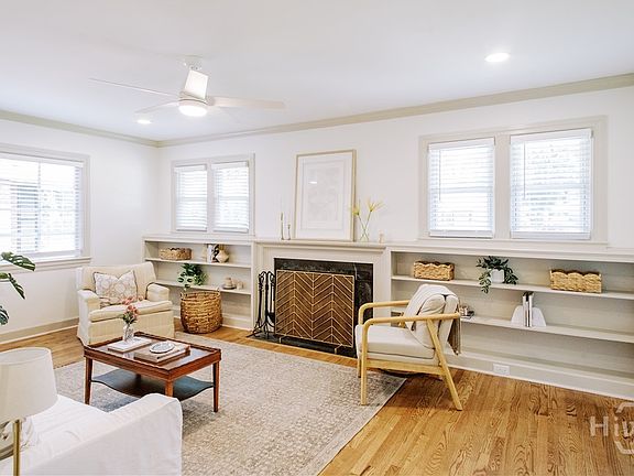 4th image of 33 E 63rd Street