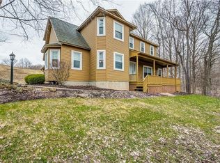 2604 Rolling Hills Rd, Camillus, NY 13031