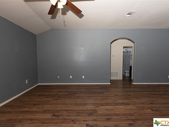 4th image of 3106 Alamocitos Creek Dr