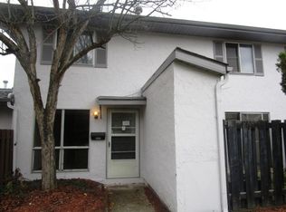 2543 Nassau Dr, Columbus, OH 43232