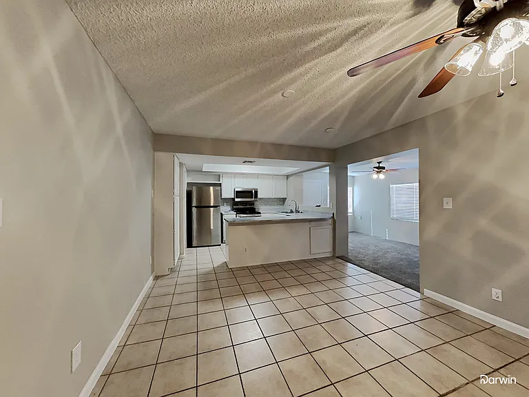 2018 W Meadow Dr — Photo 6