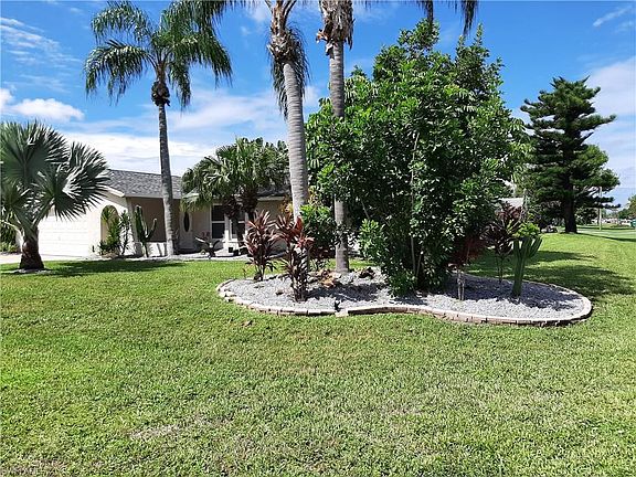 3rd image of 1302 SE 20th Ct