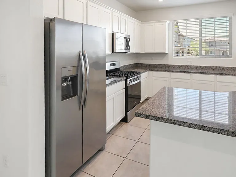 10589 Sariah Skye Ave — Photo 12