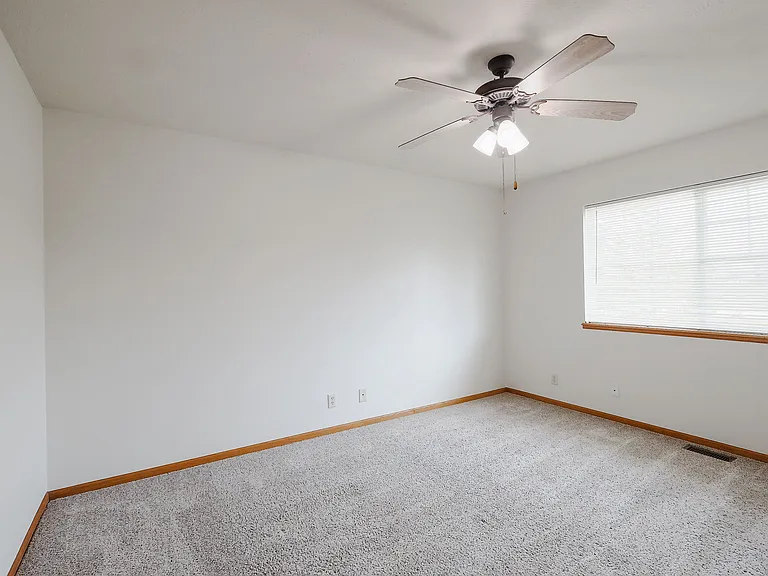 8815 Venice Ln — Photo 15