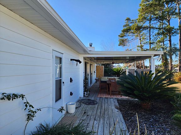 5th image of 322 Greenwood Cir