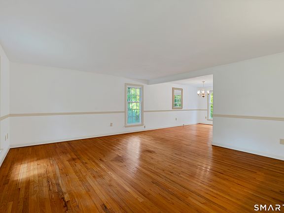 4th image of 12 Wychwood Road