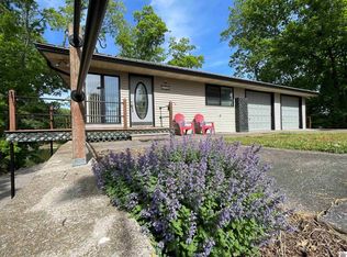 98 S Lakeshore Dr, Cadiz, KY 42211