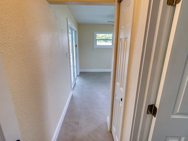 Bed 1 Hall