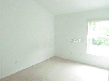 4th image of 23901 Hastings Way