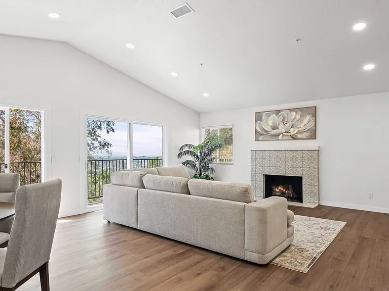 1604 San Miguel Ave — Photo 5