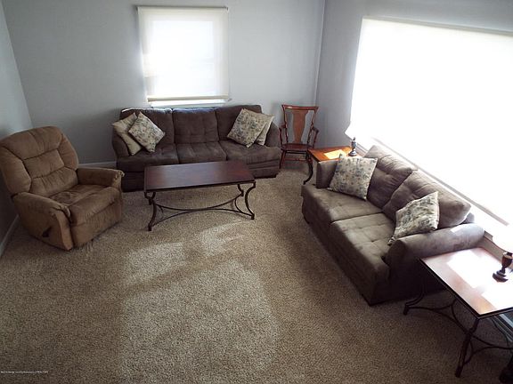 4th image of 2514 Victor Ave